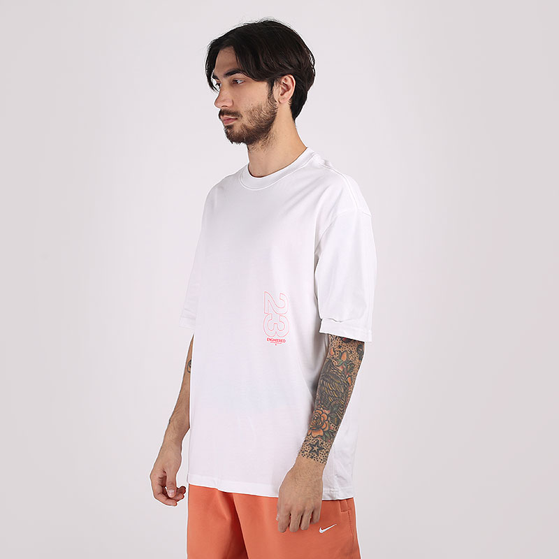 мужская белая футболка Jordan 23 Engineered Short-Sleeve Crew CN3103-100 - цена, описание, фото 2